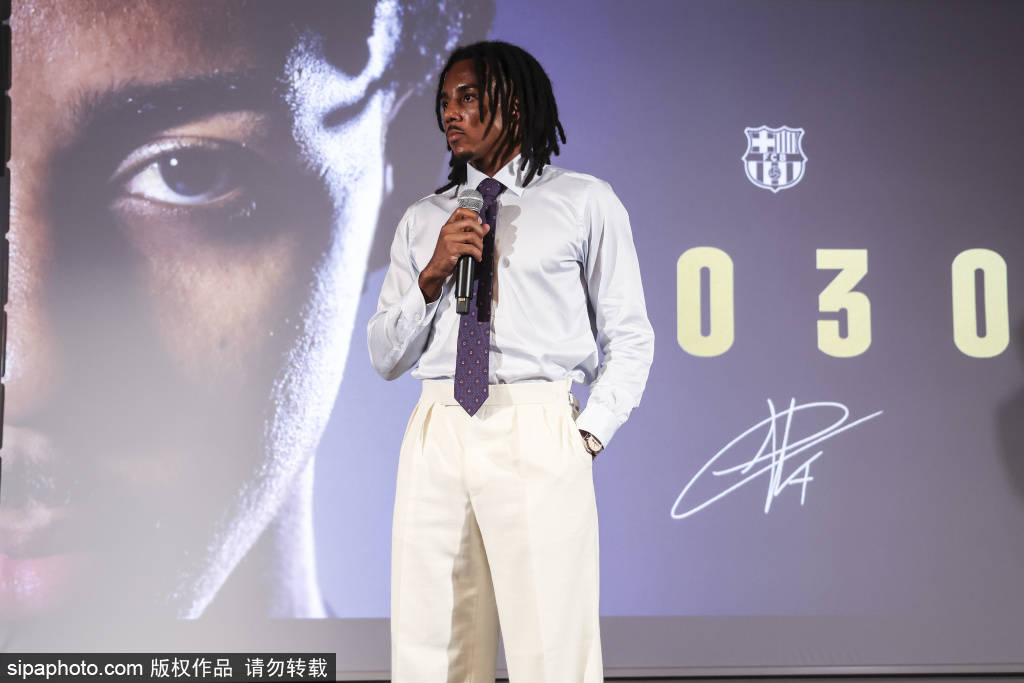 巴萨迎利好：瑞典新星罗尼·巴德吉即将上演西甲首秀